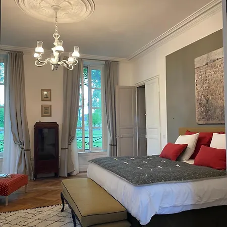 Le Murier De 3* Bayeux